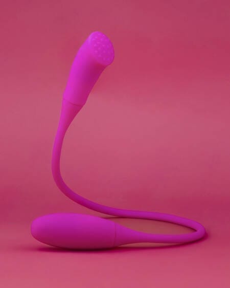 Vibrador com penetração dupla para casal